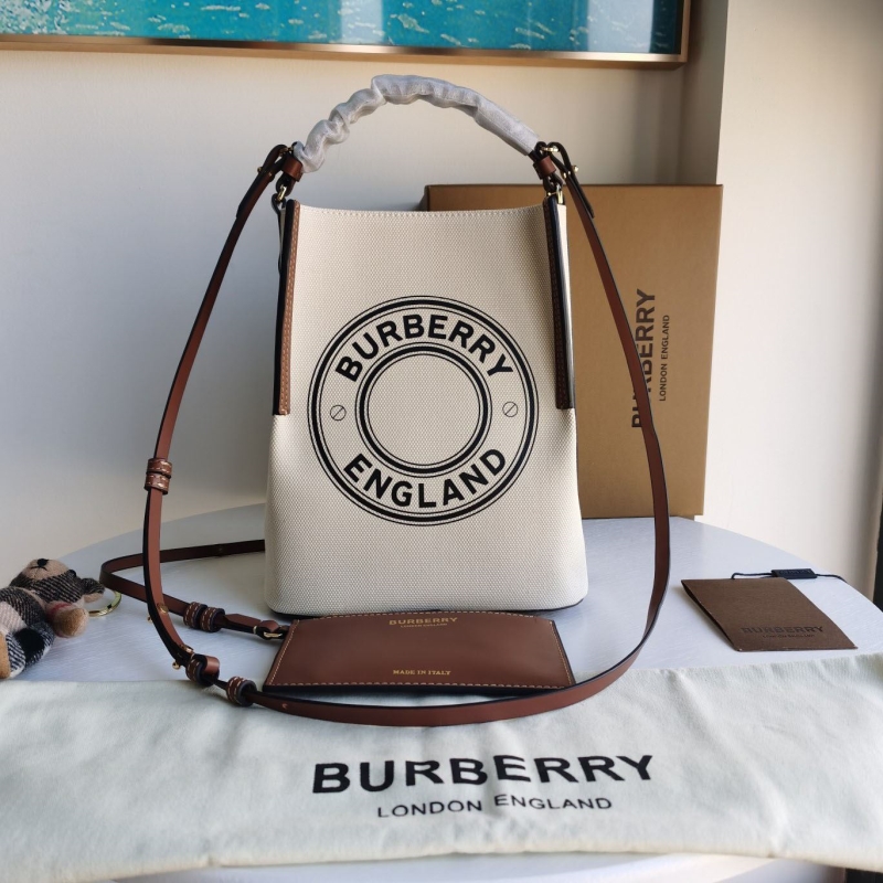 B**rry bucket bags